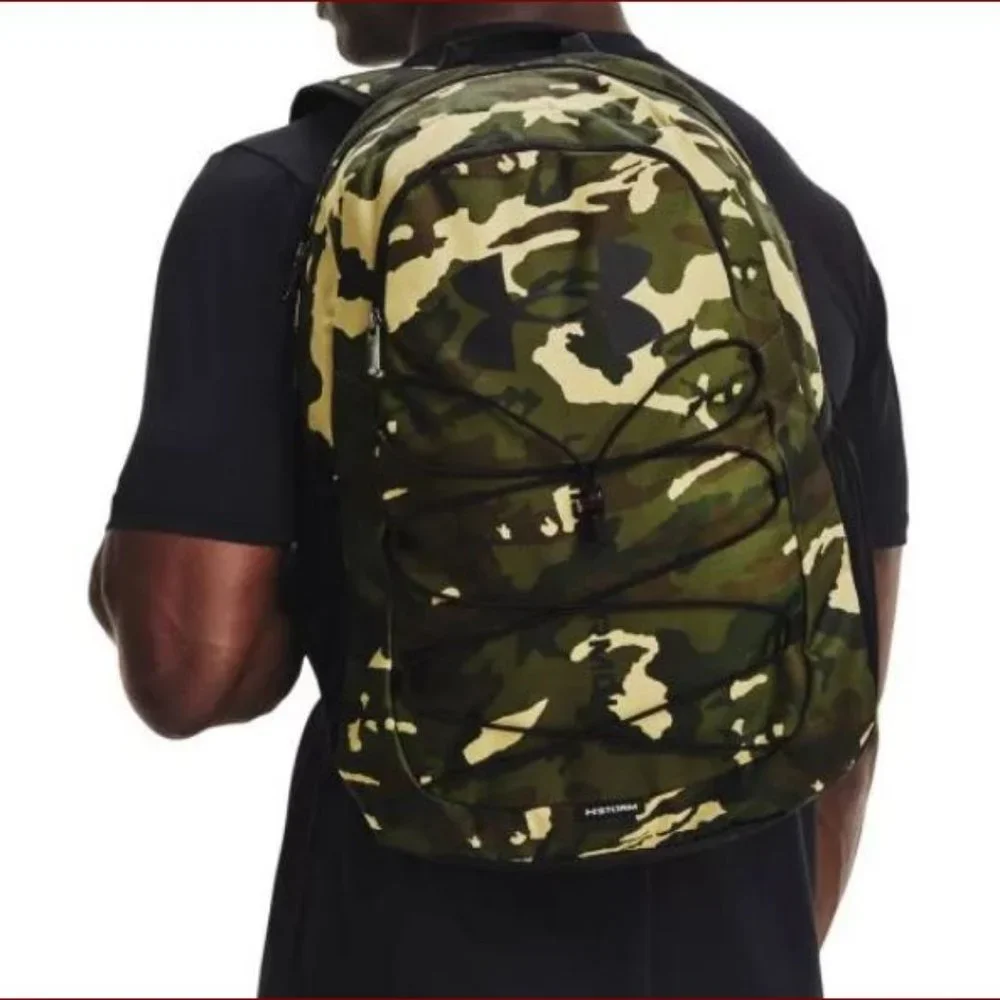 NWT Under Armour Camo 15